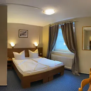 Ansbach Am Kadewe 3*, Berlin Németország